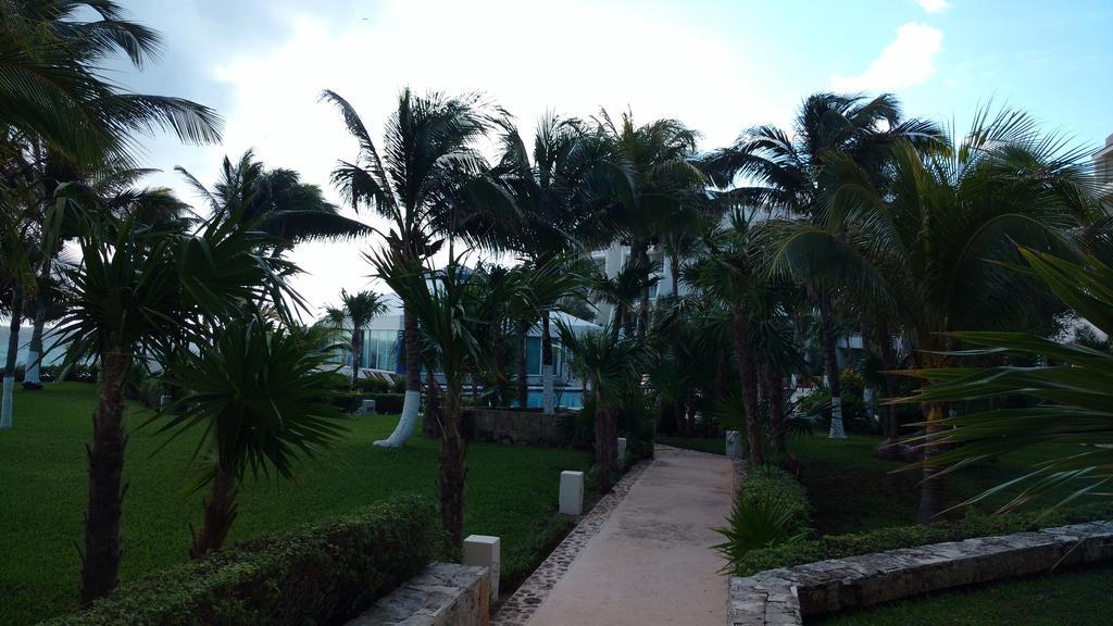 Ocean Front Apartahotel