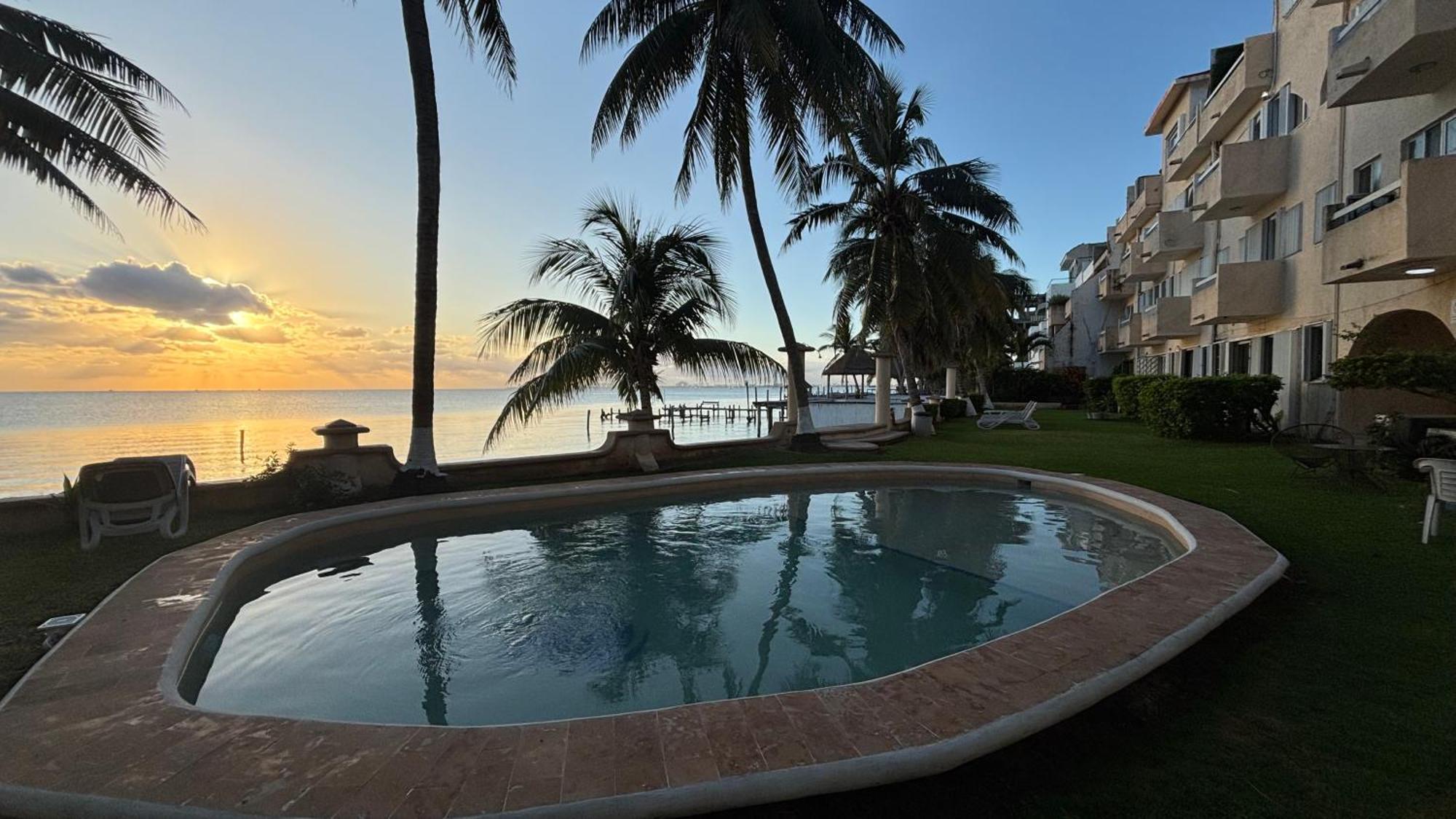Departamento Frente Al Mar Con Vista Increible * Cancún