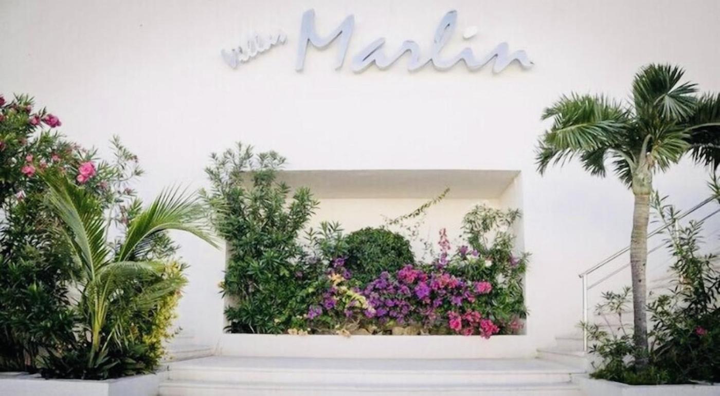 Cancun Hotel Zone - 2 Bedroom Beachfront, Bright And Spacious Apartment *