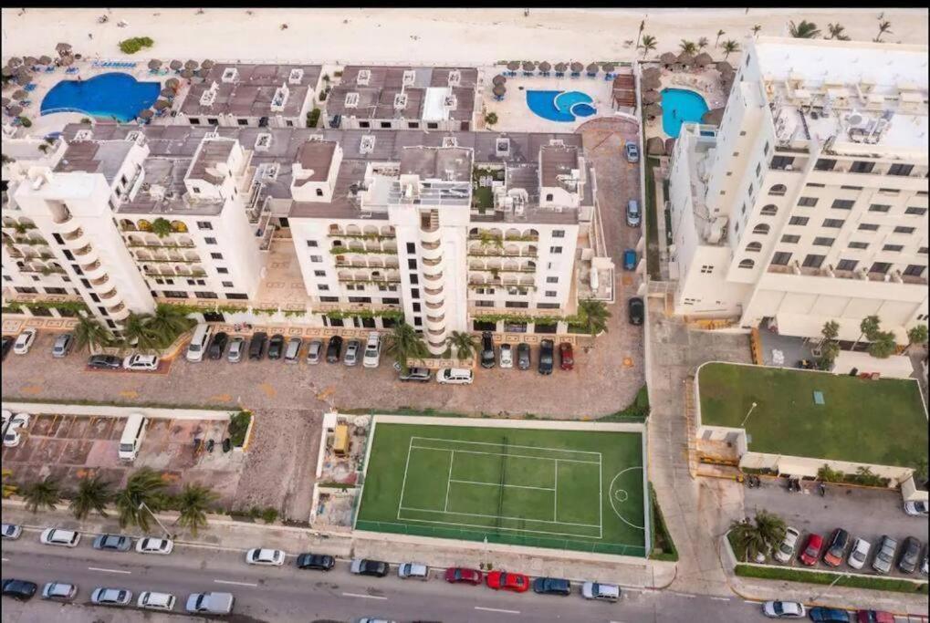 Apartment Cancun Hotel Zone - 2 Bedroom Beachfront, Bright And Spacious Cancun