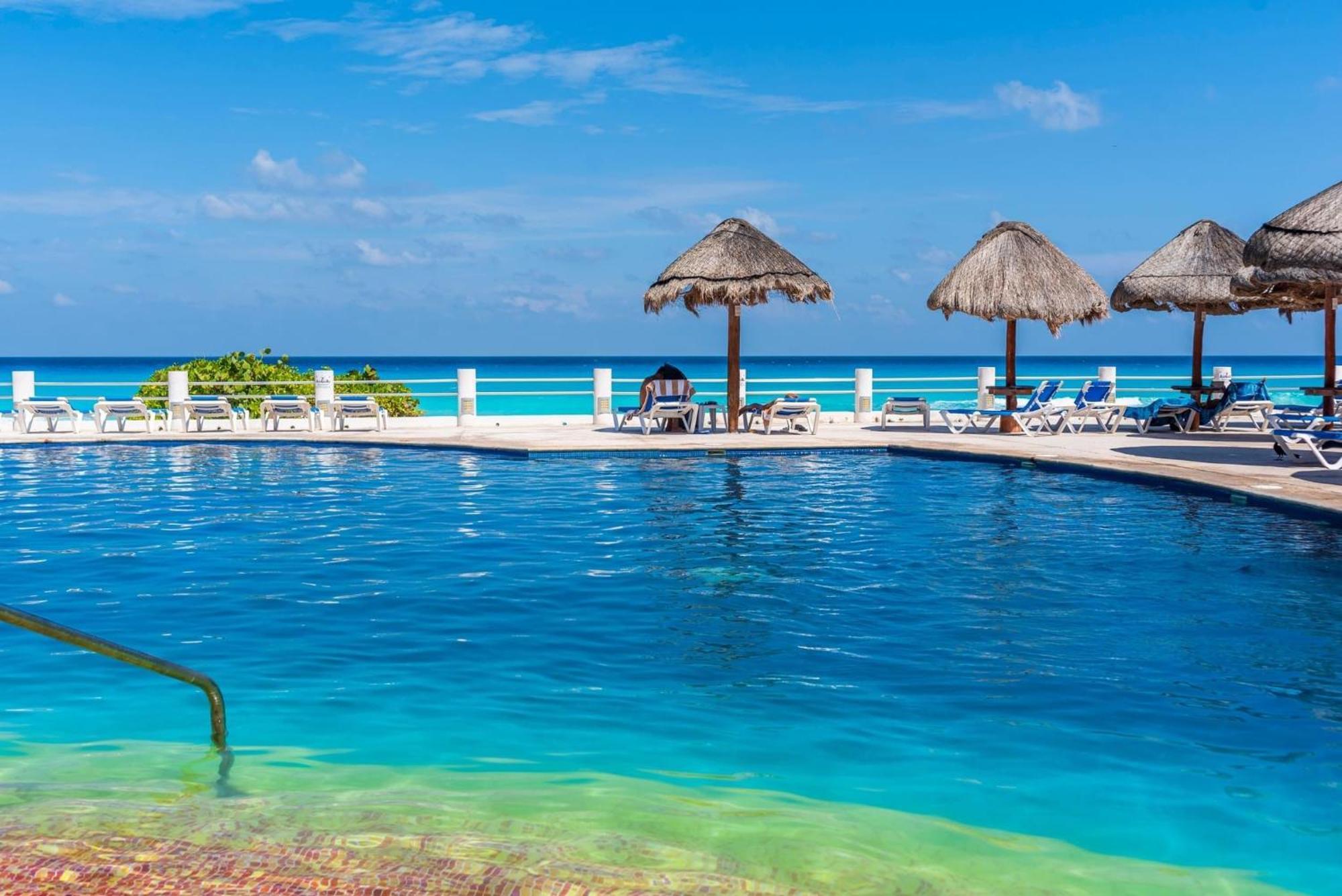 Apartment Cancun Hotel Zone - 2 Bedroom Beachfront, Bright And Spacious *