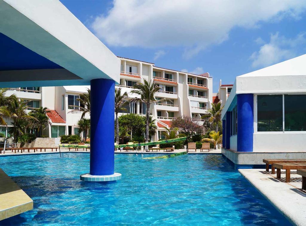 Ocean Front Apartahotel Cancún