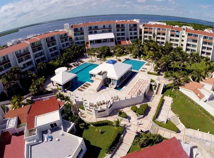Ocean Front Apartahotel Cancún