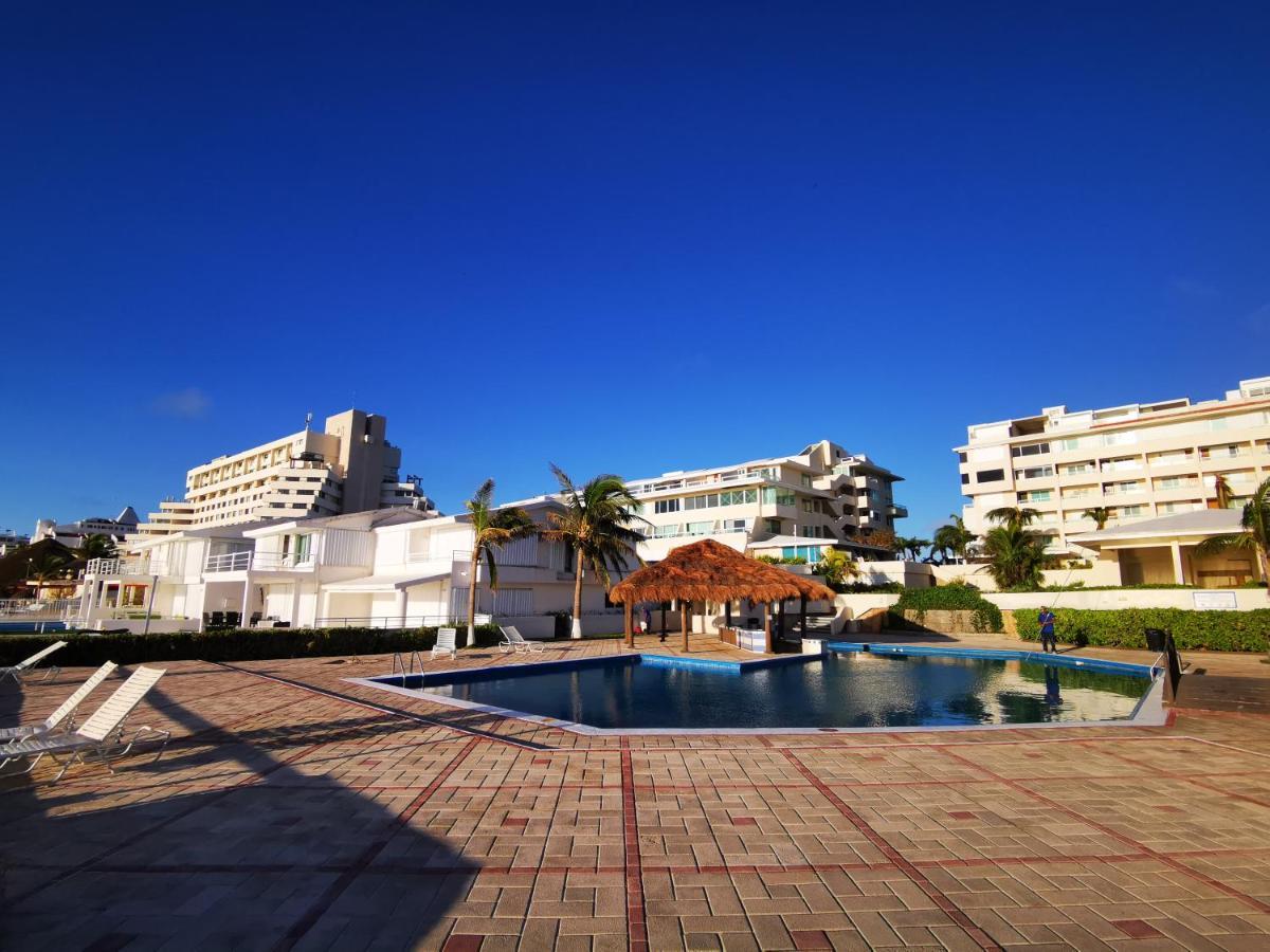 Apartamento Brisas Beachfront In Zone Cancún