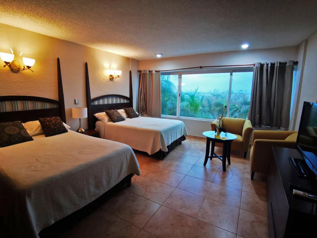 Brisas Beachfront In Zone Cancún
