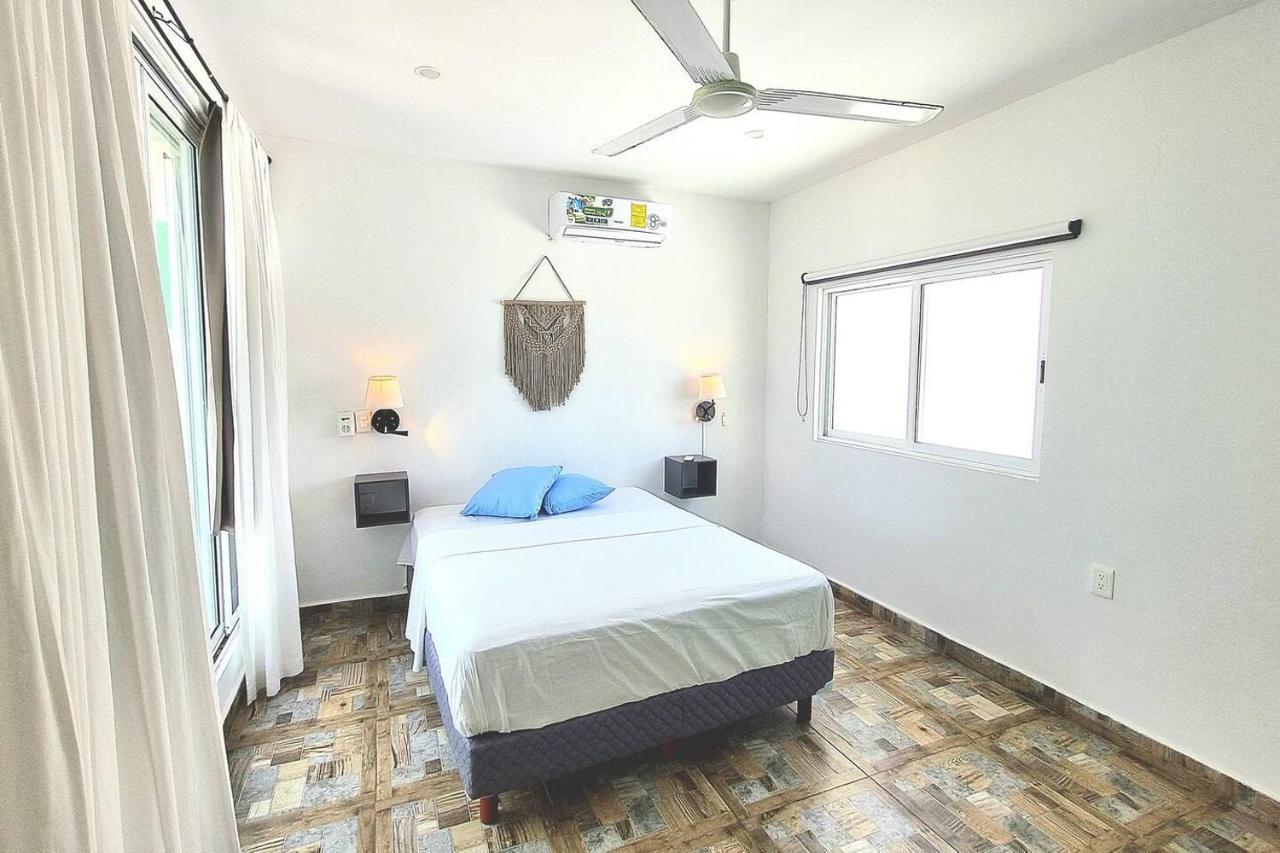 Apartment On The 2 - Seaside Sunrise Haven- Sea View *