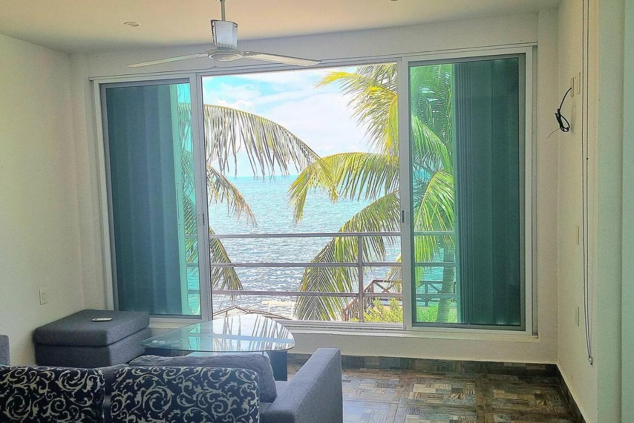 Apartment On The 2 - Seaside Sunrise Haven- Sea View *
