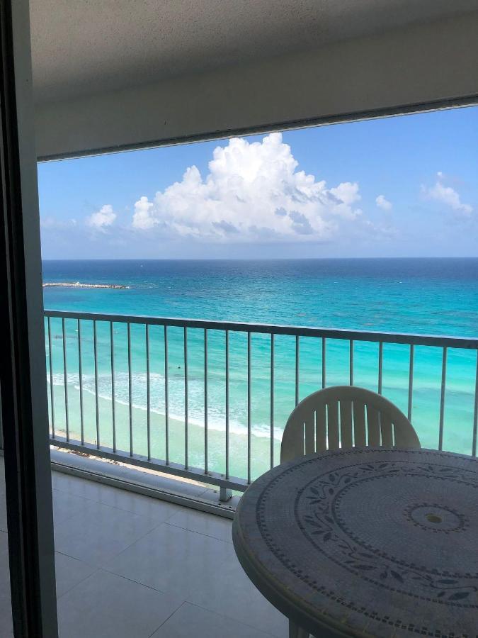 Beautiful Front Pent House In Cancun!!!