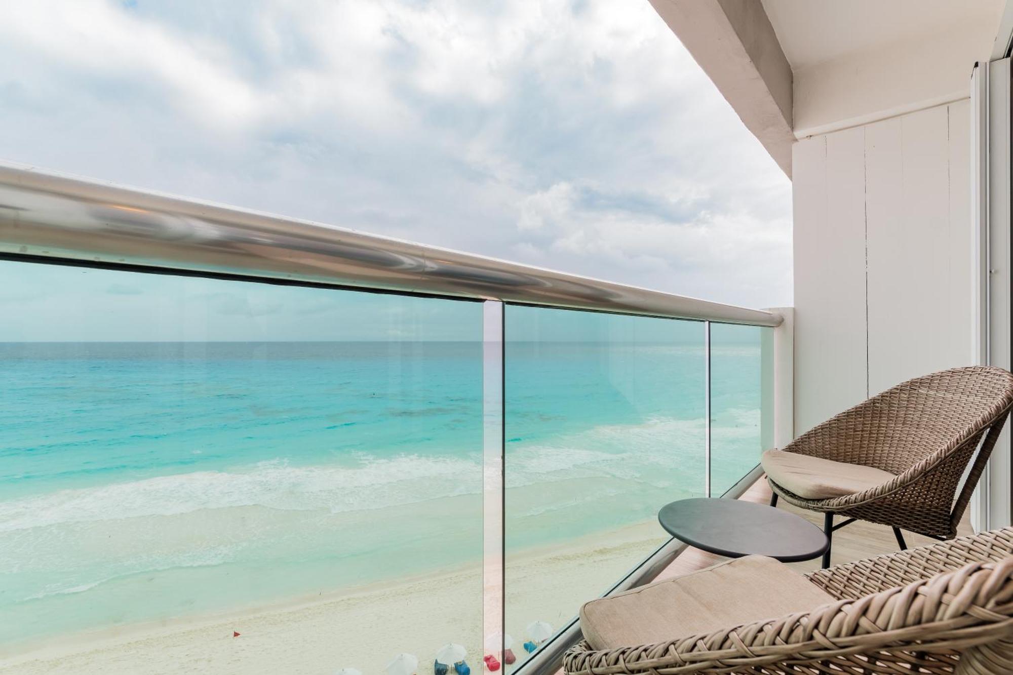 Apartahotel The Oceanfront By Casa Paraiso