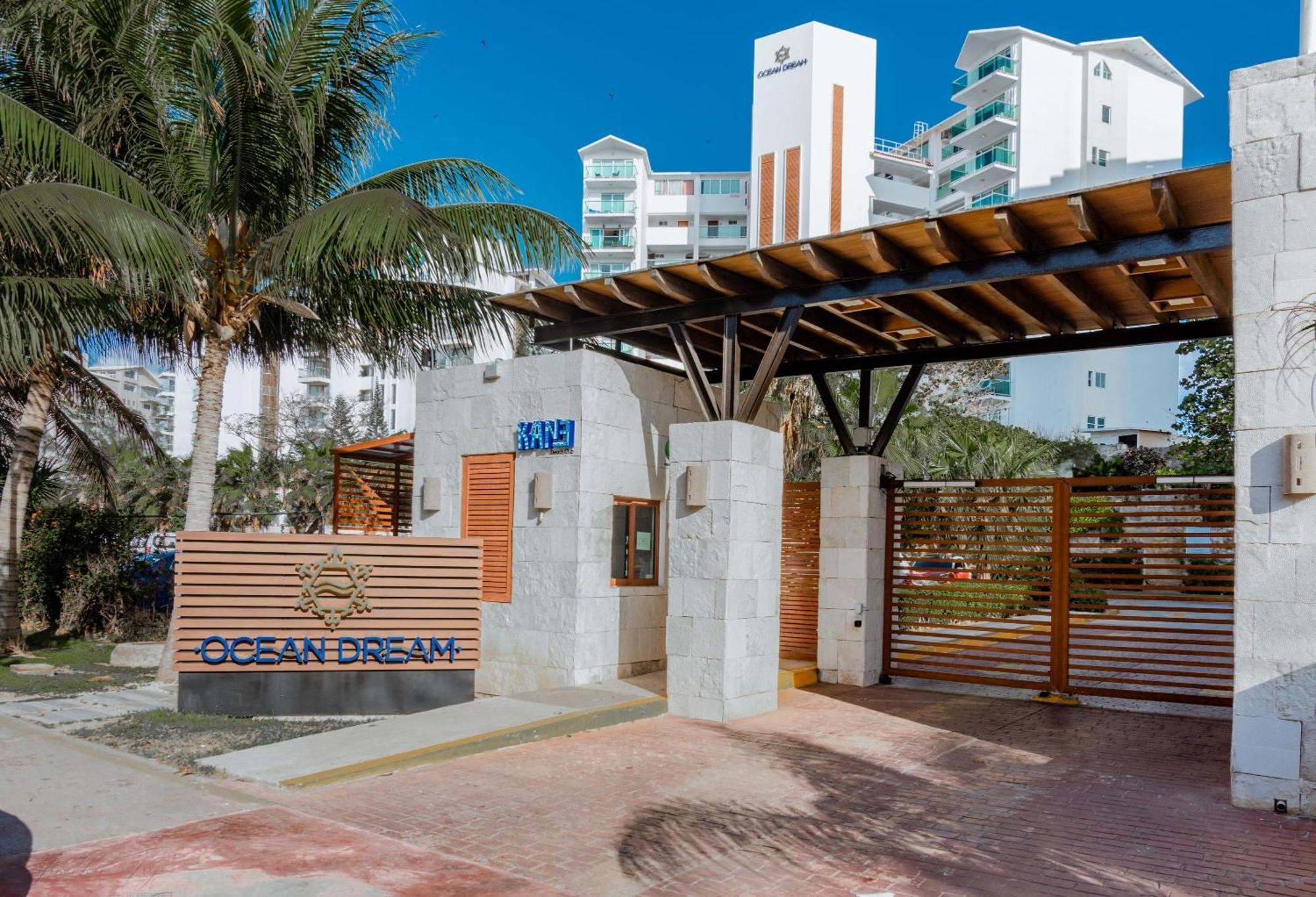 Apartahotel The Oceanfront By Casa Paraiso