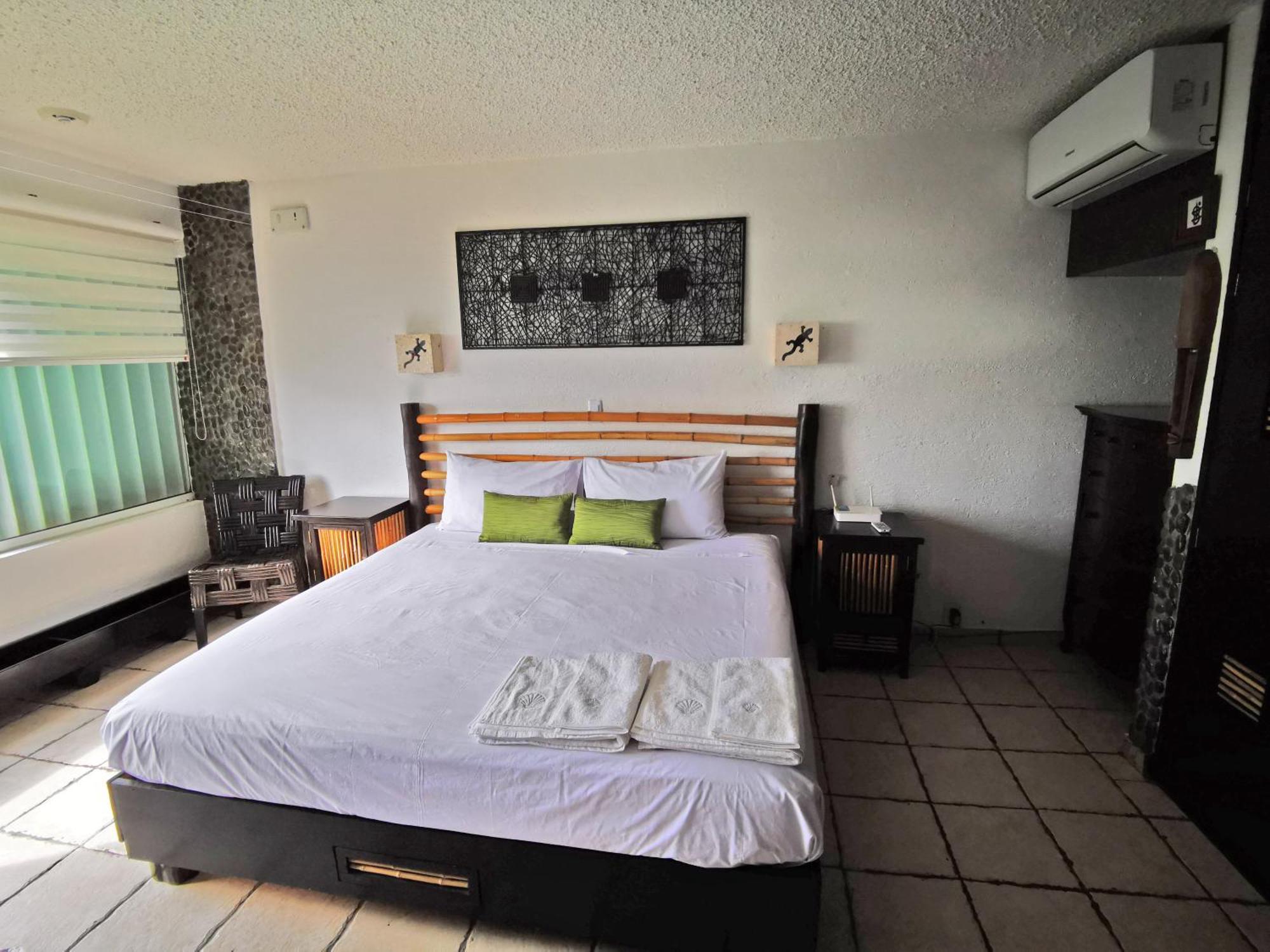 Brisas Beachfront In Zone