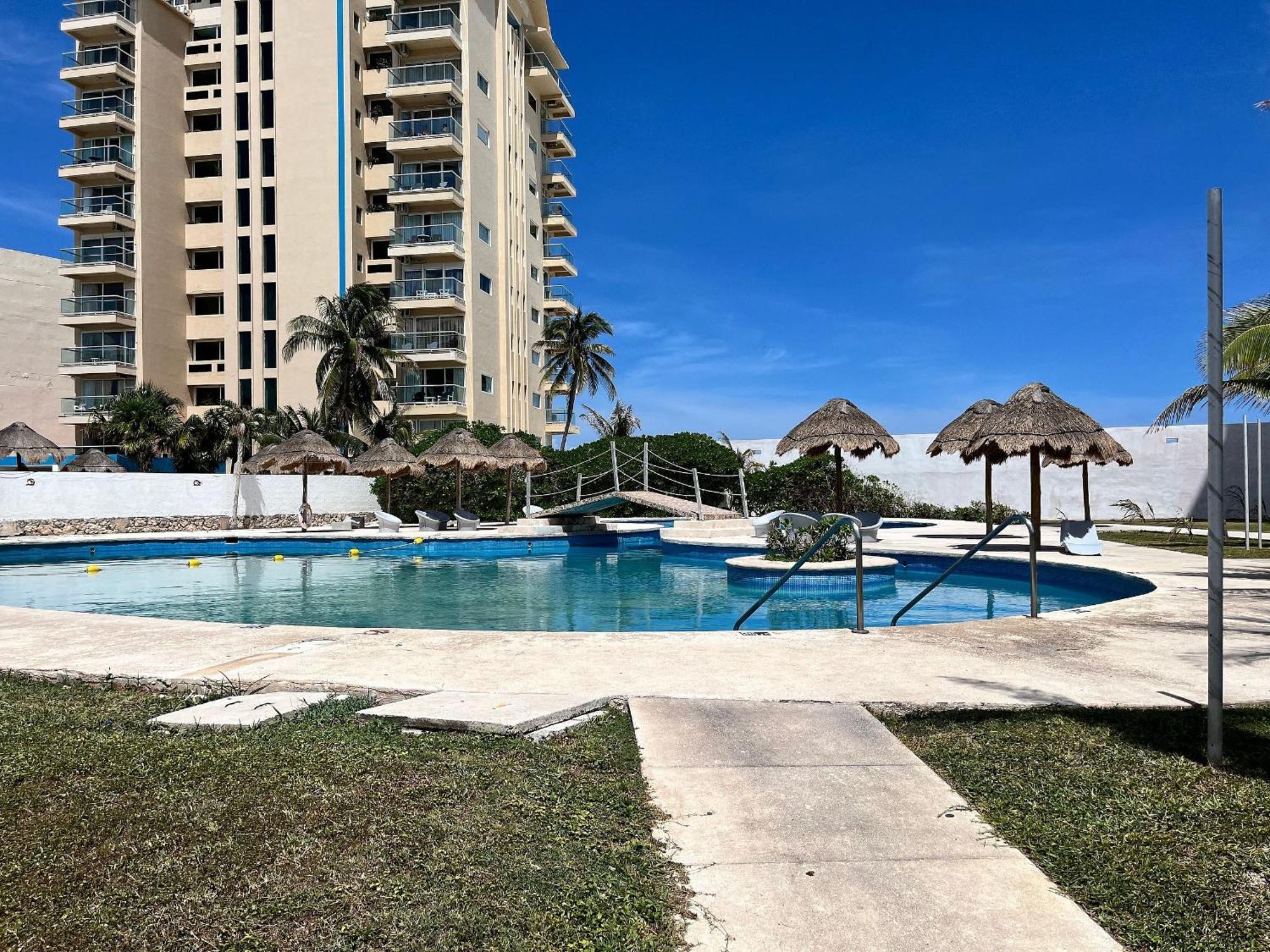Beautiful Front Pent House In Cancun!!! Apartment *