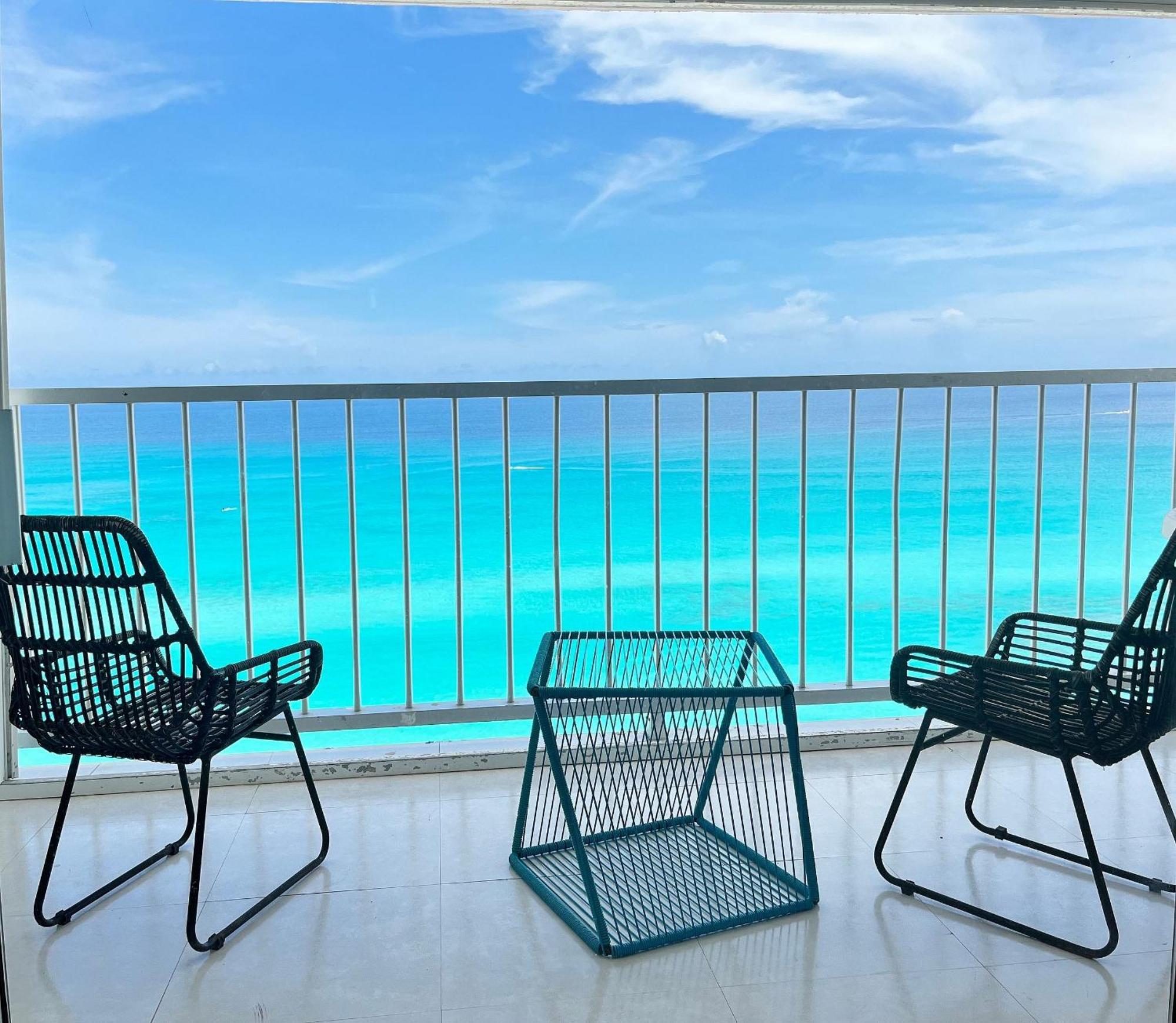 Beautiful Front Pent House In Cancun!!! *