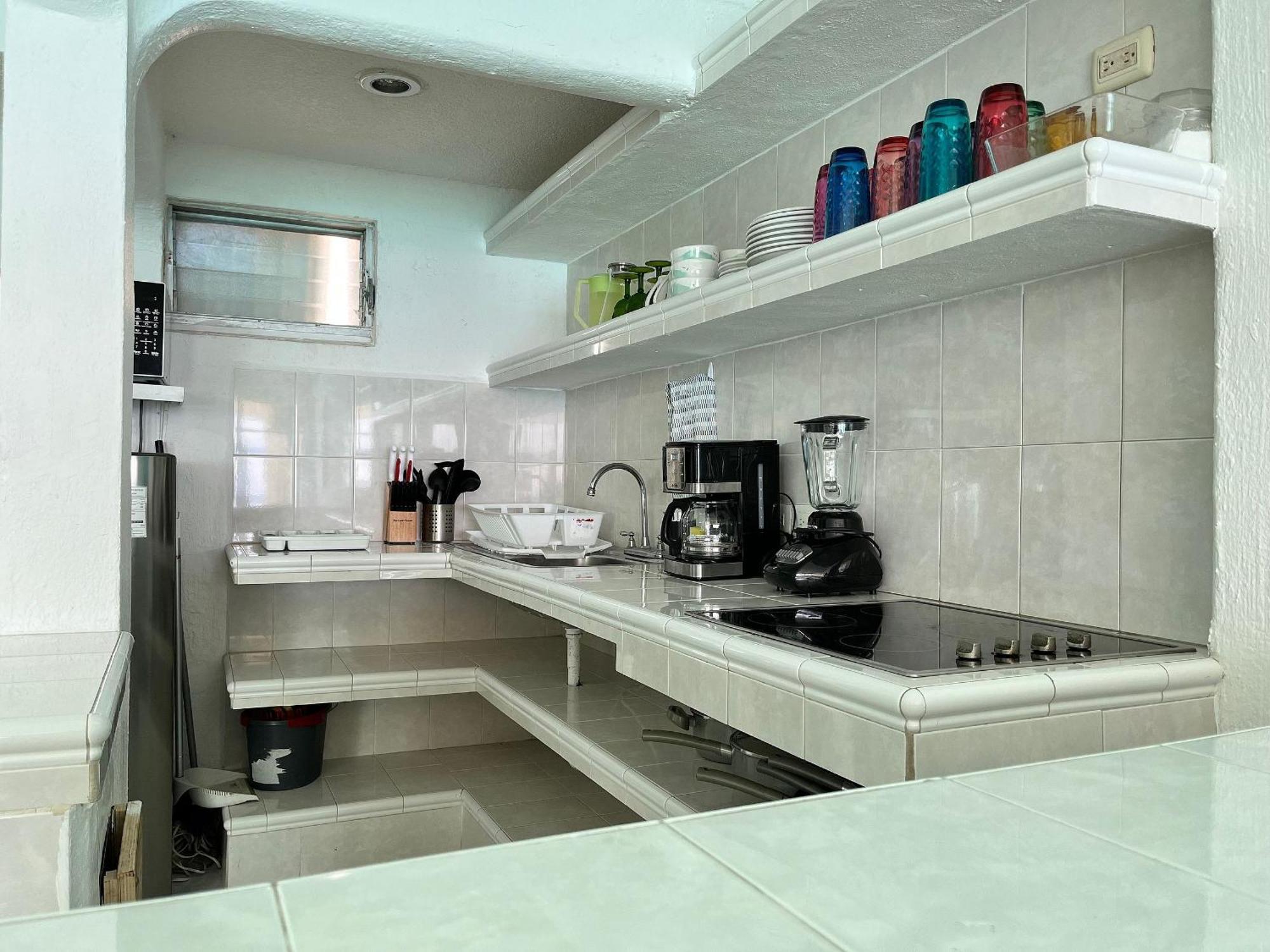 Beautiful Front Pent House In Cancun!!! * Cancun