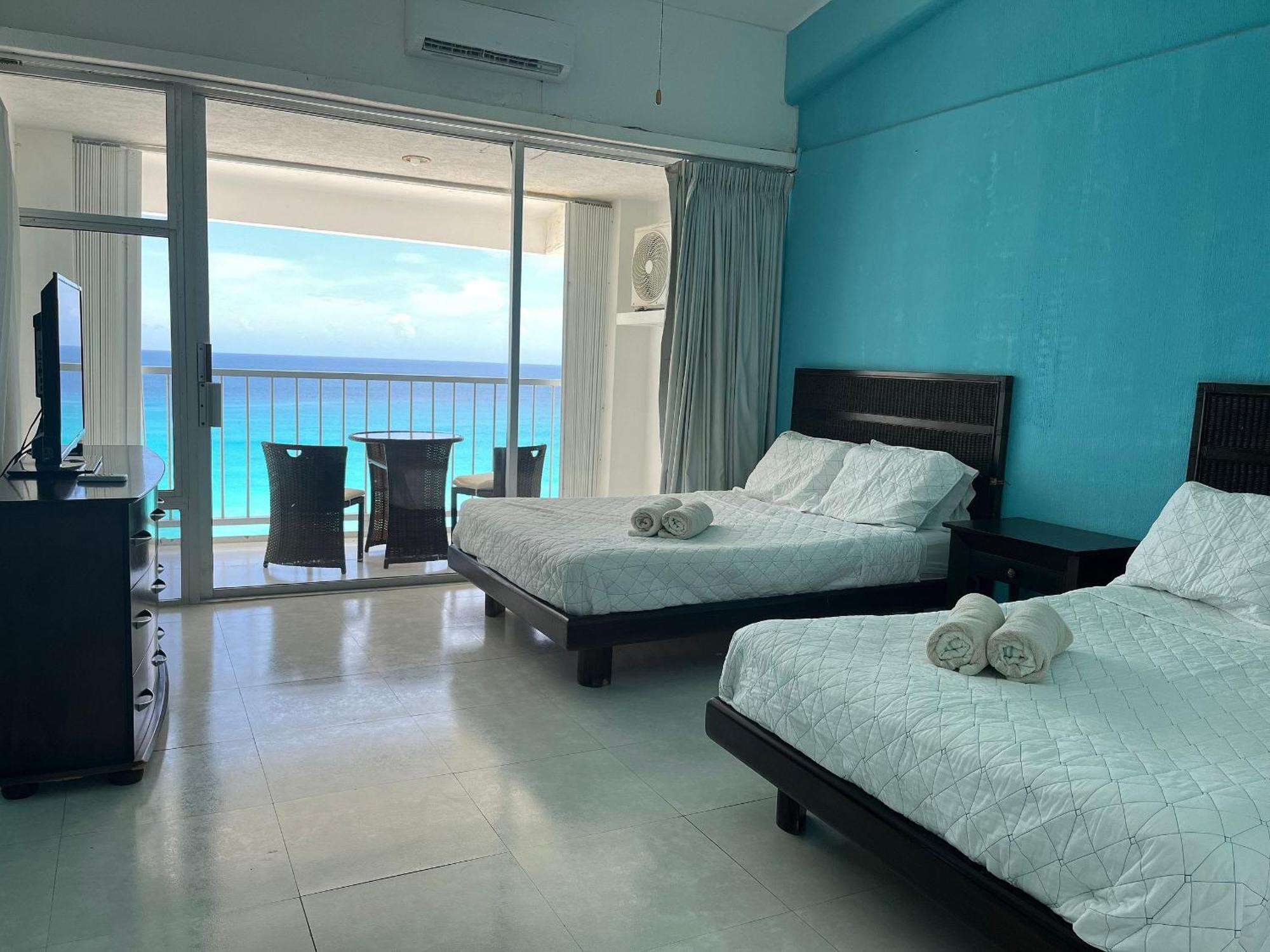 Beautiful Front Pent House In Cancun!!! Cancun