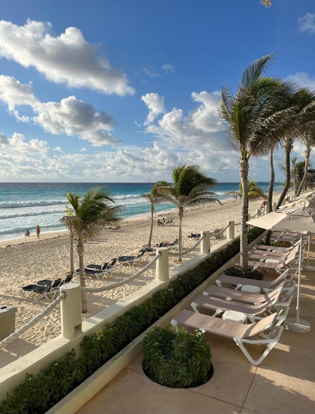 Luxury Ocean Front With Activities & Entertainment *