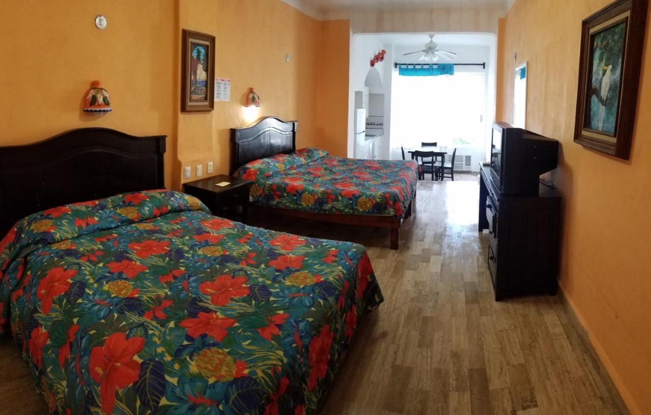 Aparthotel Plaza